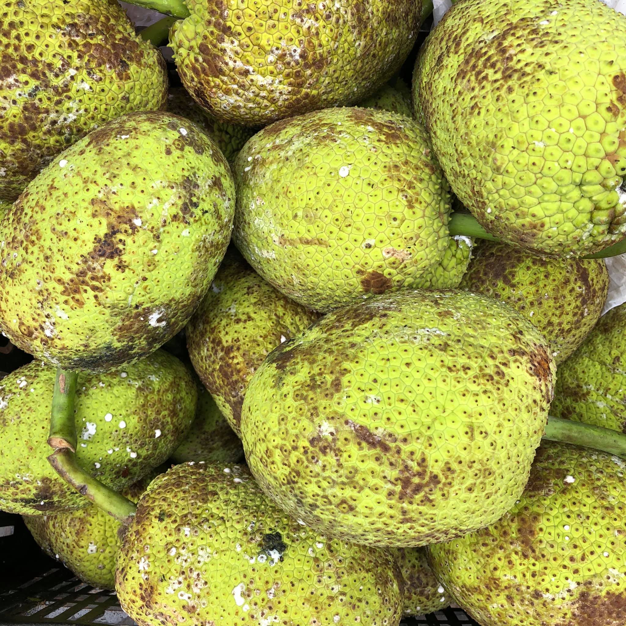 Trái Sake tươi tại sạp